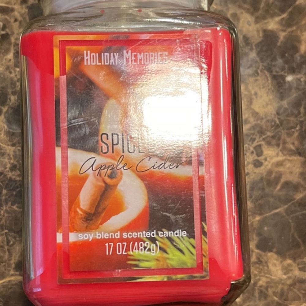 Glass jar candle